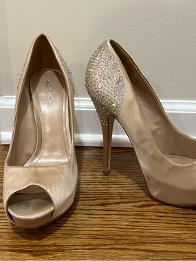 ALDO Vodicka bling heels in champagne satin featuring rhinestone embellishments